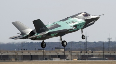 The second F-35B short takeoff/vertical landing (STOVL) variant takes off on its inaugural flight Wednesday, Feb. 25, at Lockheed Martin in Fort Worth, Texas. F-35 development aircraft have completed 85 test flights. The supersonic F-35 is a 5th generation stealth fighter designed to replace the A-10, F-16, F/A-18 and the Harrier family of STOVL fighters. (PRNewsFoto/Lockheed Martin Aeronautics Company, Randy A. Crites)