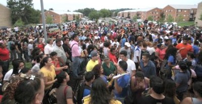 Immigrant students gather at Casa de Maryland. (Photo: MarylandReporter.com)