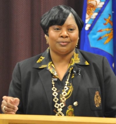 Michelle Crockett, the Federally Employed Women program's national president, reviews her "10 Principles for Brilliant Women" at Naval Surface Warfare Center Dahlgren Division's National Women's History Month Observance in March. (U.S. Navy photo by Jimmy Waits/Released)