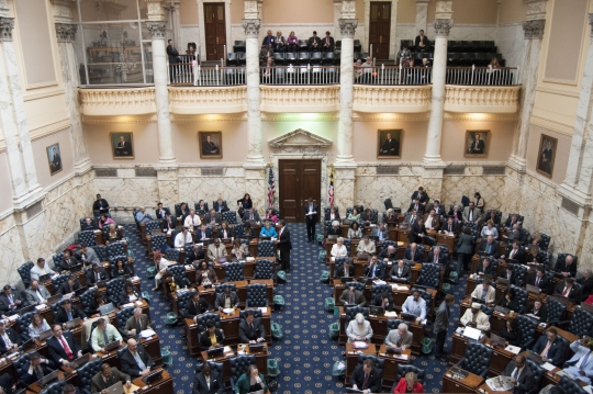 Legislators and spectators inside the Maryland State House in Annapolis. A team of bi-partisan public servants are proposing legislation that would bring a C-SPAN-like service to Maryland. (Photo: MarylandReporter.com)