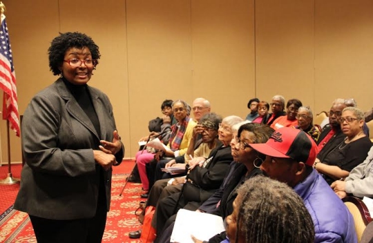 Del. Mary Washington speaks to the Baltimore caucus at the United Seniors of Maryland Legisltive Forum.