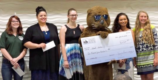 Pictured l to r: Shayna Zabiegalski, Veronica Booth, Bethany Hoschar, CMM otter, Des'ree Brown and Courtney Mattson. (Photo courtesy of Teddie Watts.)