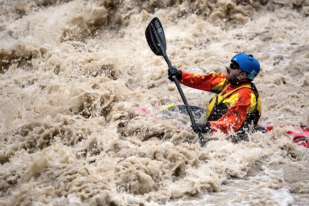 Navy veteran Lonnie Bedwell, who is blind, makes his second descent of the Colorado River through the Grand Canyon in 2014. (Photo courtesy of James Q. Martin)